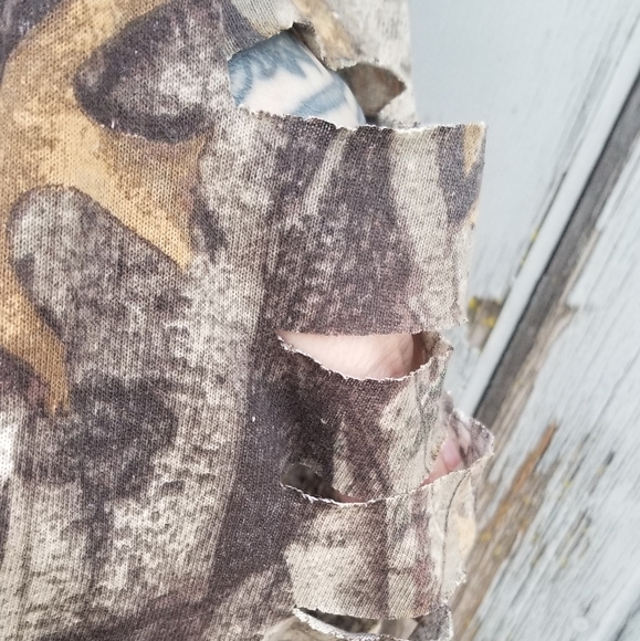 Camo Slashed Long Sleeve Tee Upcycled - Picture 6 of 6